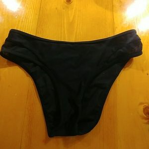 Adorable black bikini bottoms